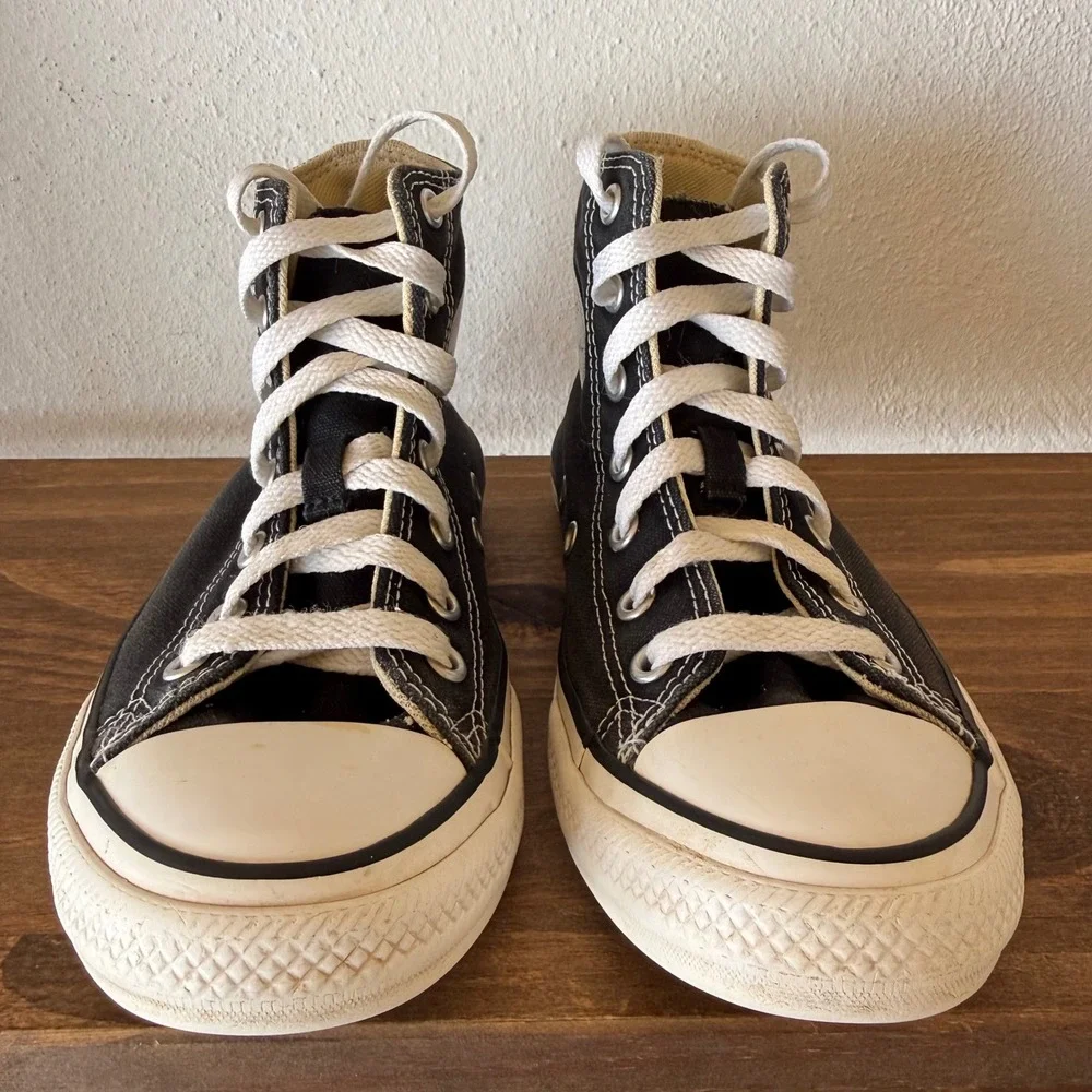Converse Chuck Taylor All Star High Top Black Canvas Sneakers Youth US Size 2
